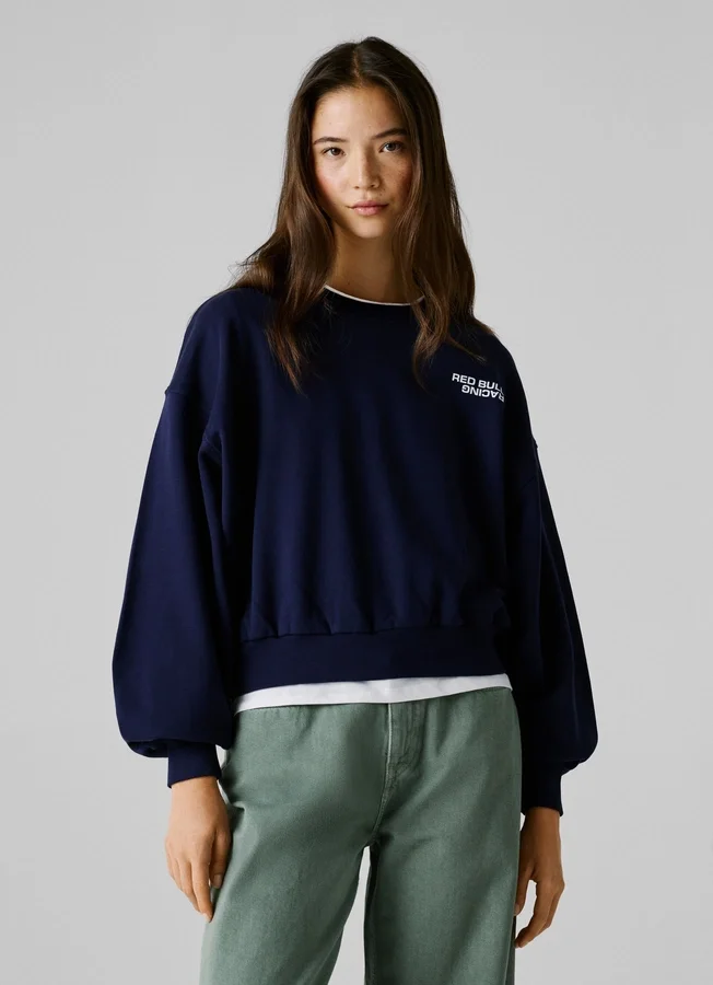 Sweatshirt mit Rundhalsausschnitt und normaler Passform Sweatshirt mit Rundhalsausschnitt und normaler Passform