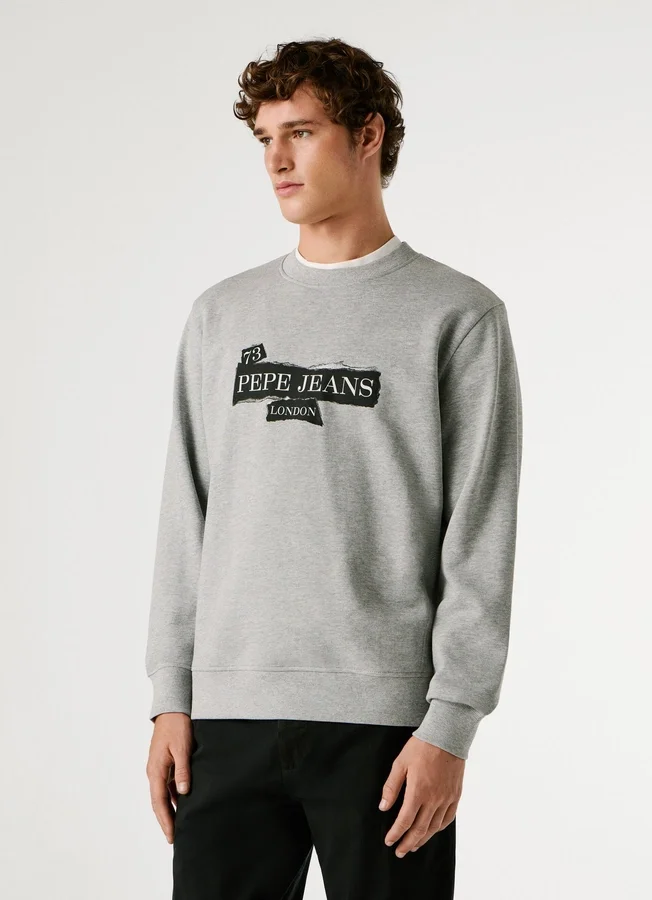 Sweatshirt mit Rundhalsausschnitt und normaler Passform Sweatshirt mit Rundhalsausschnitt und normaler Passform