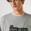Sweatshirt mit Rundhalsausschnitt und normaler Passform Sweatshirt mit Rundhalsausschnitt und normaler Passform