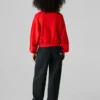 Sweatshirt mit Rundhalsausschnitt und normaler Passform Sweatshirt mit Rundhalsausschnitt und normaler Passform