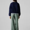 Sweatshirt mit Rundhalsausschnitt und normaler Passform Sweatshirt mit Rundhalsausschnitt und normaler Passform