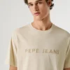 T-Shirt in Regular Fit mit gesticktem Logo T-Shirt in Regular Fit mit gesticktem Logo