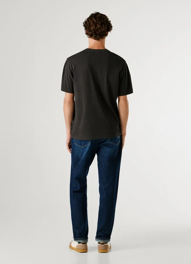 T-Shirt in Regular Fit mit gesticktem Logo T-Shirt in Regular Fit mit gesticktem Logo