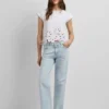 T-Shirt mit durchbrochenen Blumen T-Shirt mit durchbrochenen Blumen