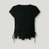 T-Shirt mit durchbrochenen Blumen T-Shirt mit durchbrochenen Blumen