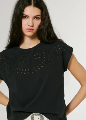 T-Shirt mit durchbrochenen Blumenverzierungen