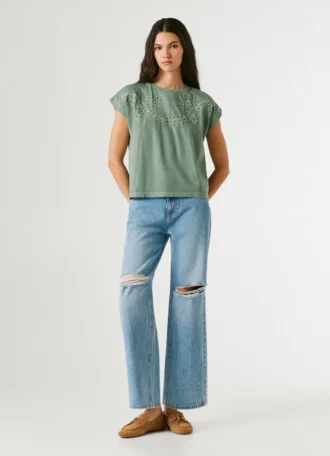 T-Shirt mit durchbrochenen Blumenverzierungen