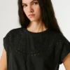 T-Shirt mit durchbrochenen Blumenverzierungen