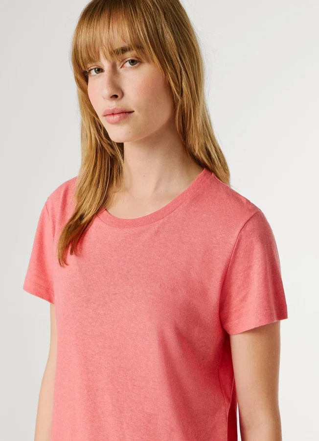 T-Shirt mit gesticktem Logo T-Shirt mit gesticktem Logo