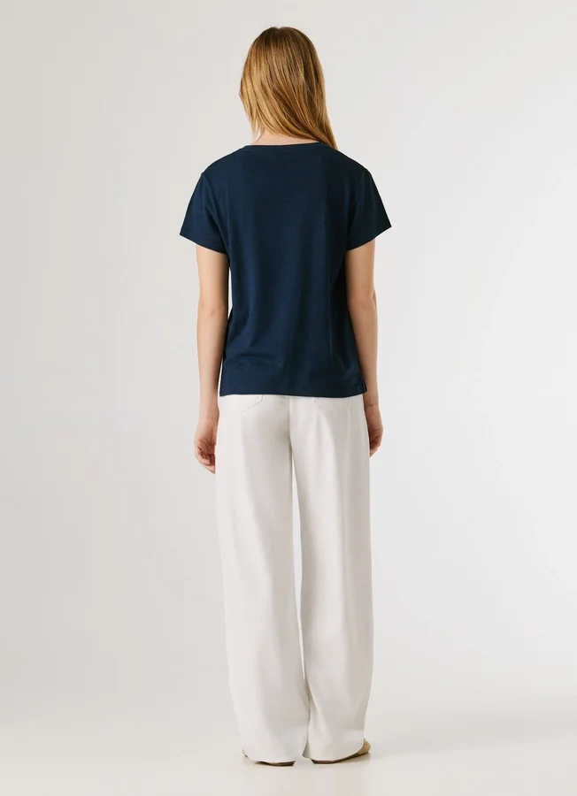T-Shirt mit gesticktem Logo T-Shirt mit gesticktem Logo