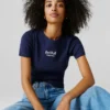 T-Shirt mit gesticktem Logo und Rippbündchen T-Shirt mit gesticktem Logo und Rippbündchen