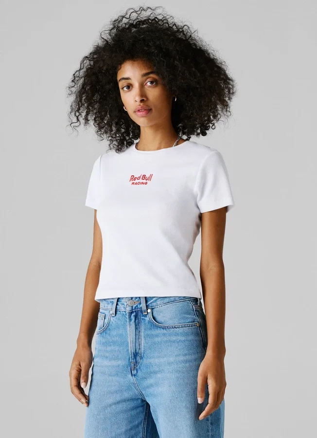 T-Shirt mit gesticktem Logo und Rippbündchen T-Shirt mit gesticktem Logo und Rippbündchen