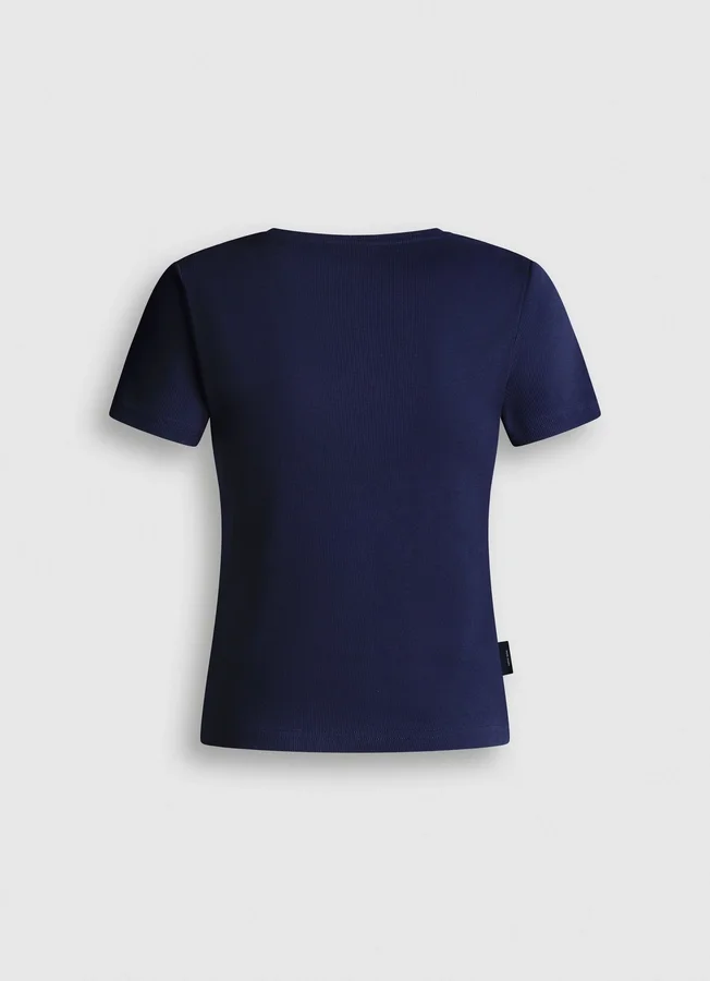T-Shirt mit gesticktem Logo und Rippbündchen T-Shirt mit gesticktem Logo und Rippbündchen