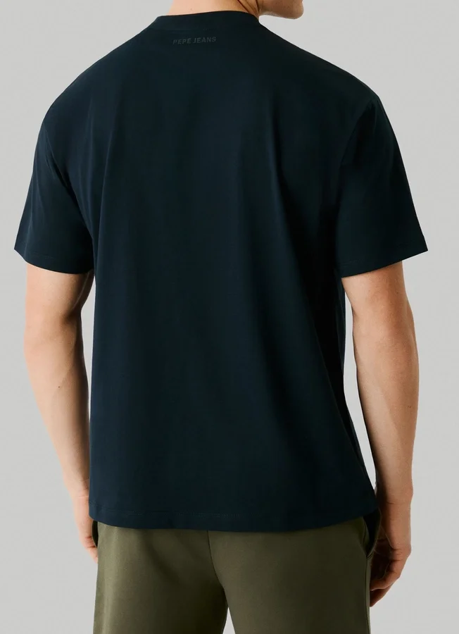 T-Shirt mit Logo im Farbverlauf T-Shirt mit Logo im Farbverlauf