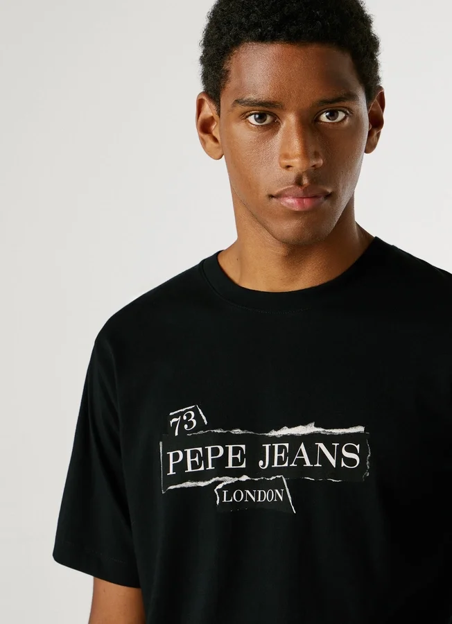T-Shirt mit Logo-Print in Regular-Passform T-Shirt mit Logo-Print in Regular-Passform