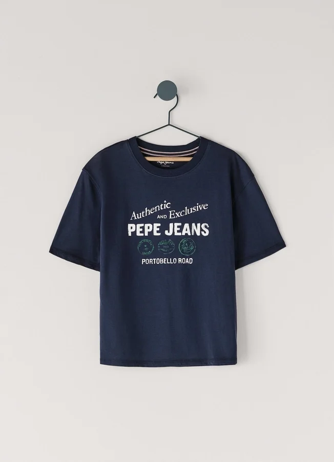 T-Shirt mit Print und lockerer Passform T-Shirt mit Print und lockerer Passform