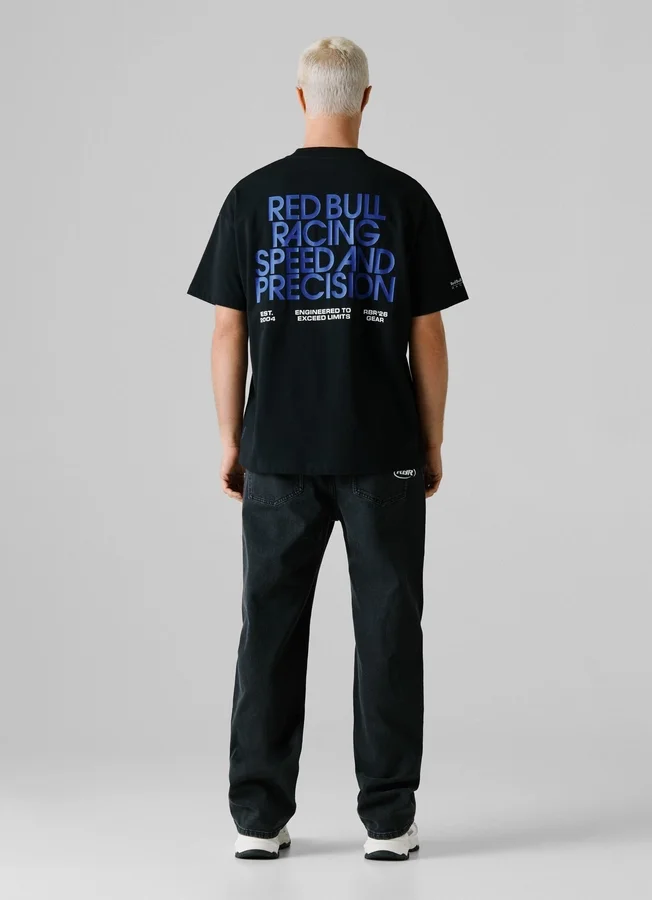 T-Shirt mit Rückenaufdruck und lockerer Passform T-Shirt mit Rückenaufdruck und lockerer Passform