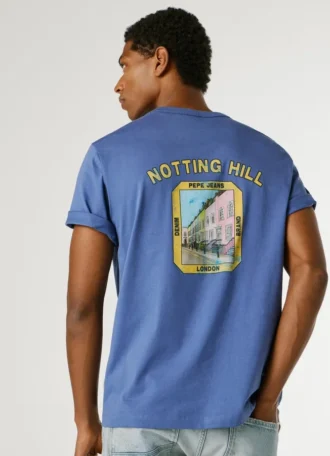 T-Shirt mit Regular Fit und Rückenaufdruck
