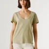 T-Shirt mit V-Ausschnitt und gesticktem Logo T-Shirt mit V-Ausschnitt und gesticktem Logo
