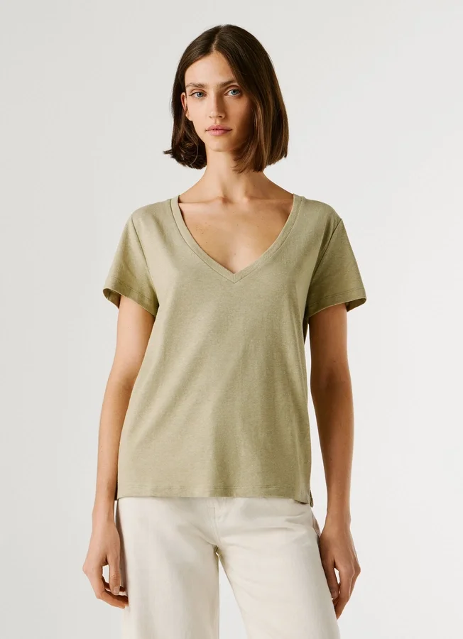 T-Shirt mit V-Ausschnitt und gesticktem Logo T-Shirt mit V-Ausschnitt und gesticktem Logo