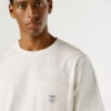 T-Shirt mit Vordertasche in Regular Fit