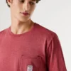 T-Shirt mit Vordertasche in Regular Fit