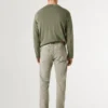 Taper-Fit-Jeans mit mittlerer Leibhöhe – Stanley