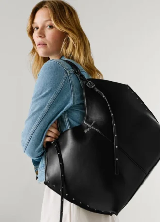 Tote-Bag in Lederoptik mit Nieten