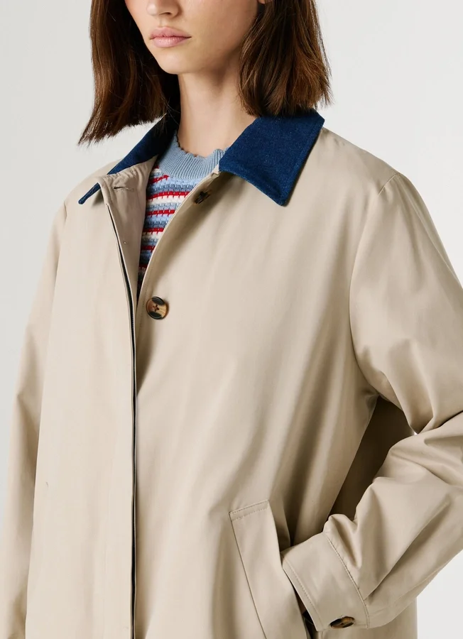 Trenchcoat mit Hemdkragen Trenchcoat mit Hemdkragen