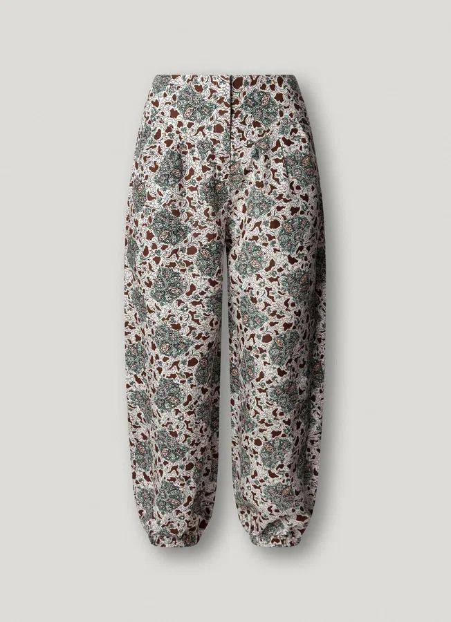 Weit geschnittene Hose mit Blumenmuster Weit geschnittene Hose mit Blumenmuster