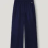 Weite, fließende Hose