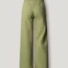 Weite Hose mit Knöpfen vorne