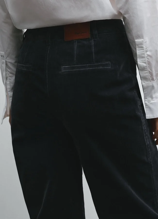 Weite Samthose Weite Samthose