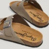 Wildledersandalen mit doppelter Schnalle