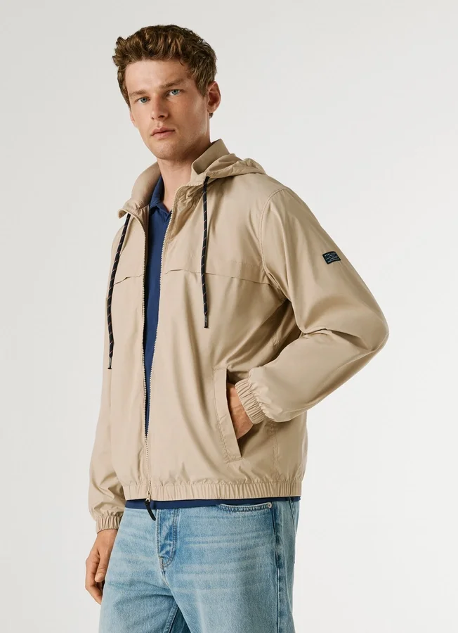 Windjacke mit Kapuze Windjacke mit Kapuze