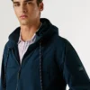 Windjacke mit Kapuze Windjacke mit Kapuze